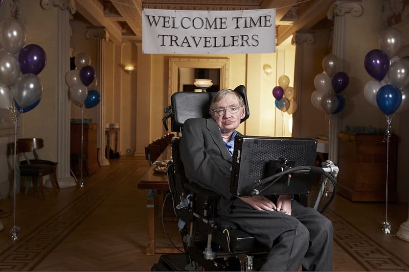 Стивен Хокинг устраивал вечеринку для путешественников во времени